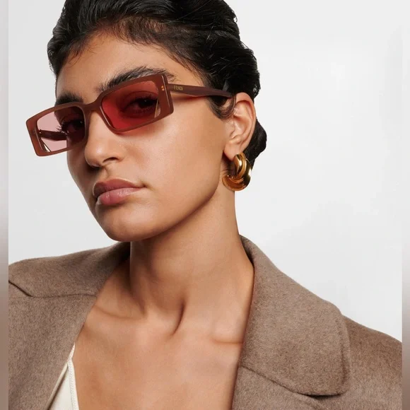 FENDI
Fendi Way rectangular sunglasses - Picture 4 of 7